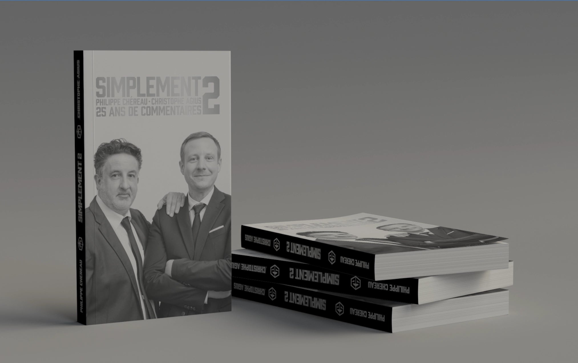 Fêtons tous ensemble 25 ans de commentaires ! 25 ans de folies, 25 ans de passion dans un livre
avec des anecdotes inédites...